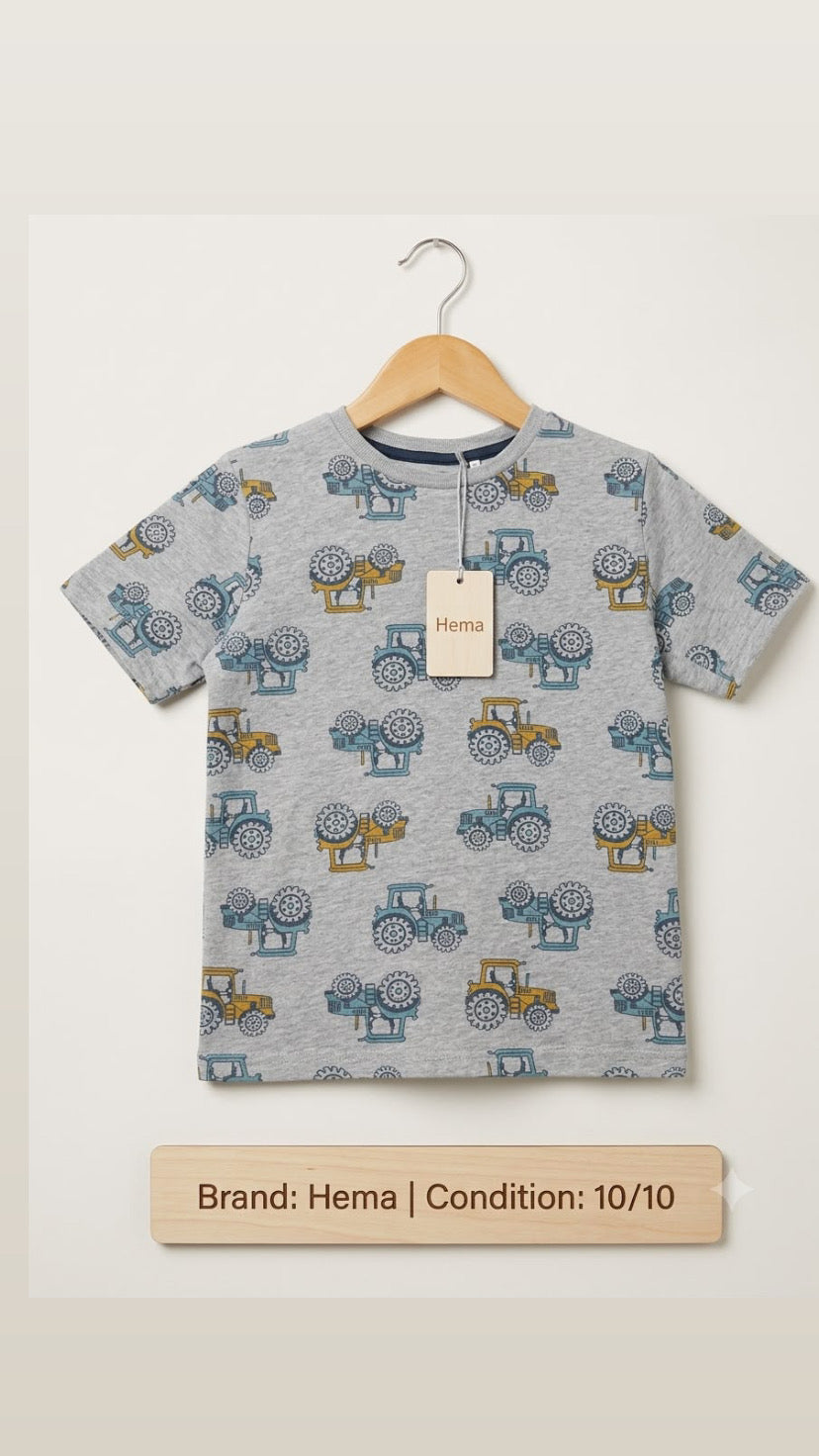Hema Boys Tractor Print T-Shirt – Condition 10/10
