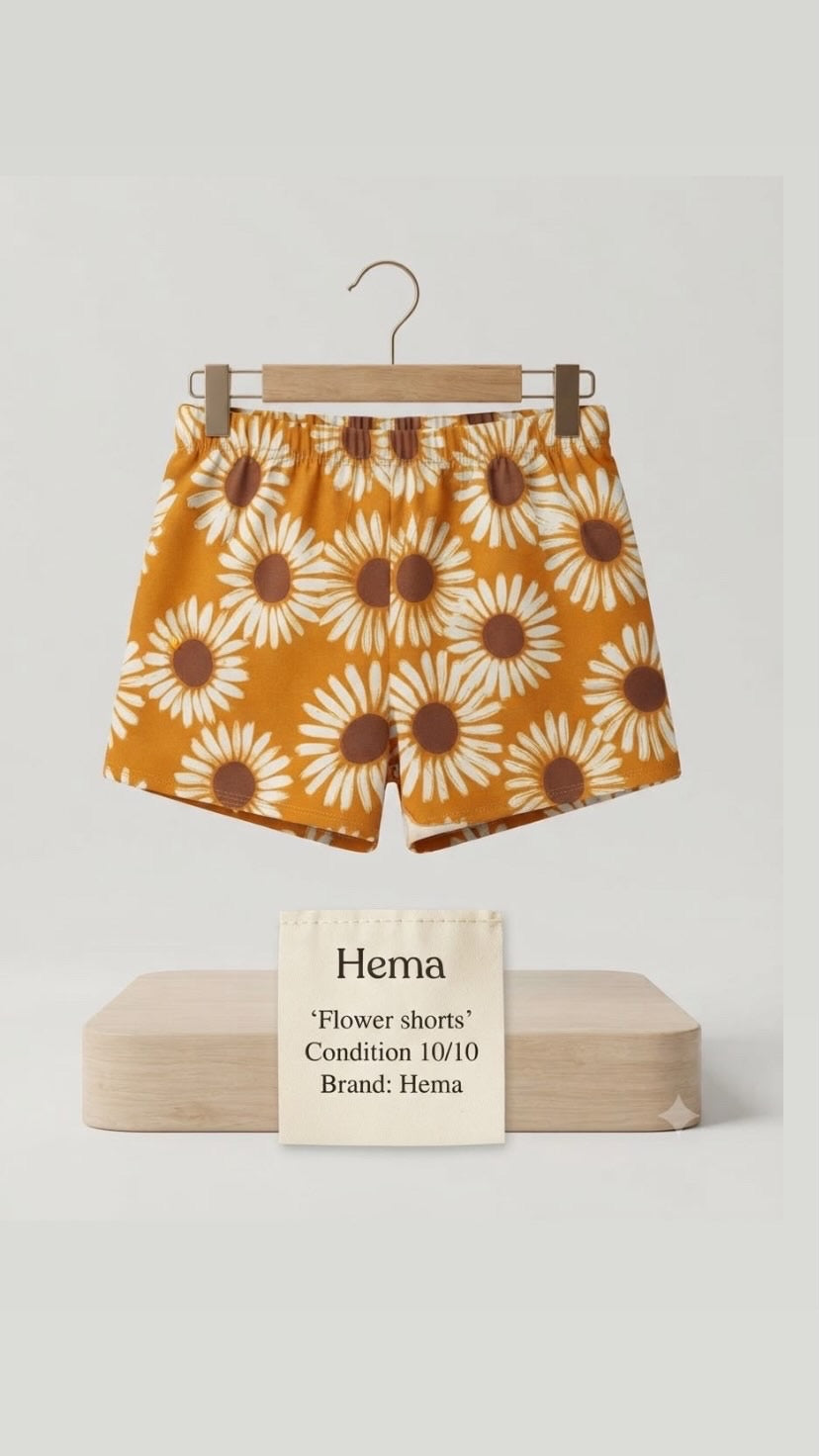 Hema Floral Print Girls Shorts – Condition 10/10
